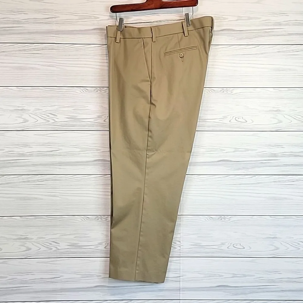 Dockers D3 classic fit tan chinos straight leg flat panel front Men's Size 40X29